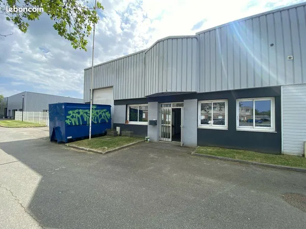 LOCAL D'ACTIVITE 320 m² CHANTEPIE