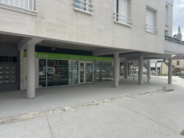 Local commercial 63 m²
