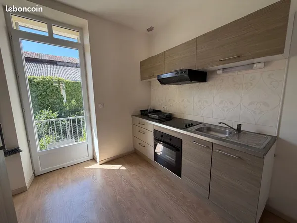 T3 avec balcon Rue Léon Dessalles