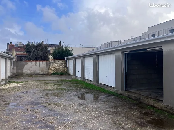 Garage - Box - 15m2 - Quartier Tondu