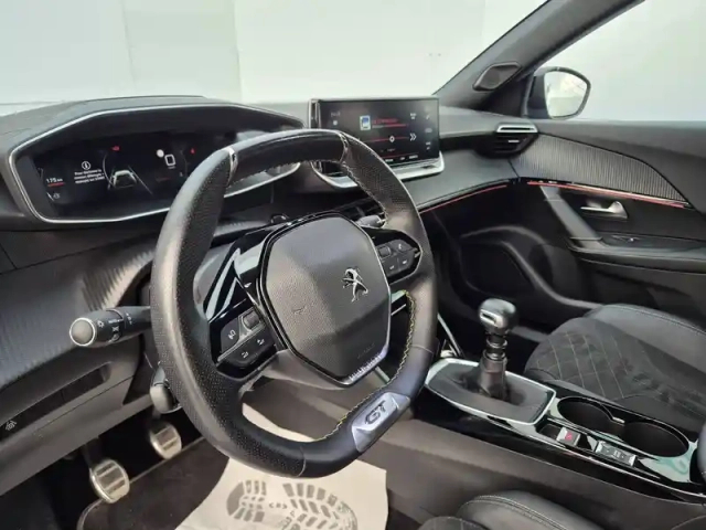 Peugeot 2008 puretech 130 s&amp;s bvm6 — photo 27