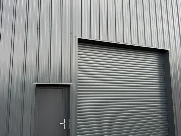 Local d'activités / Artisanale et Entrepôt de 90m2 à 190m2