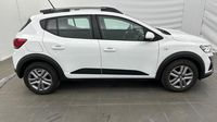 Dacia Sandero 1.0 TCe 90ch Stepway Confort — photo 4