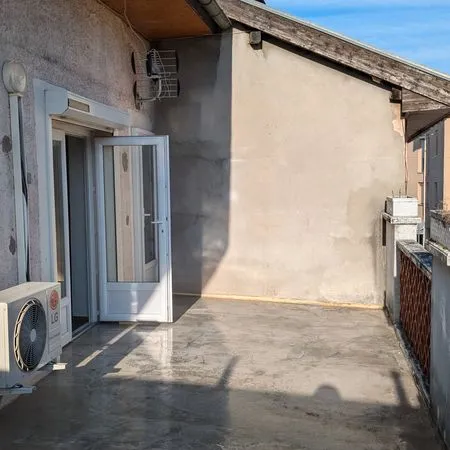 Appartement t 3 /60m² ST JEAN DE MOIRANS