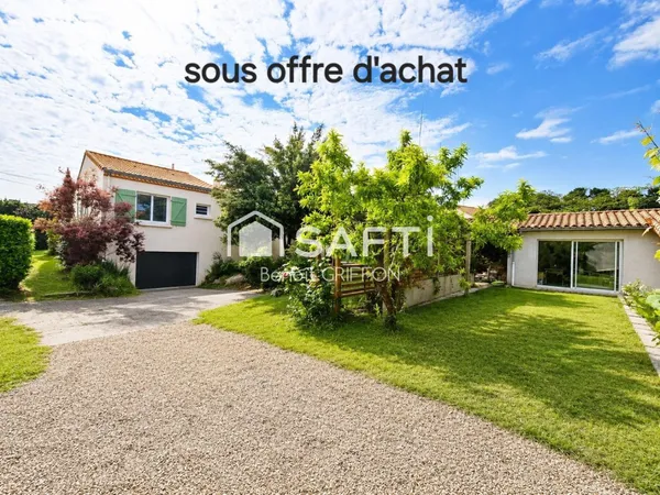 Maison familiale avec dépendances