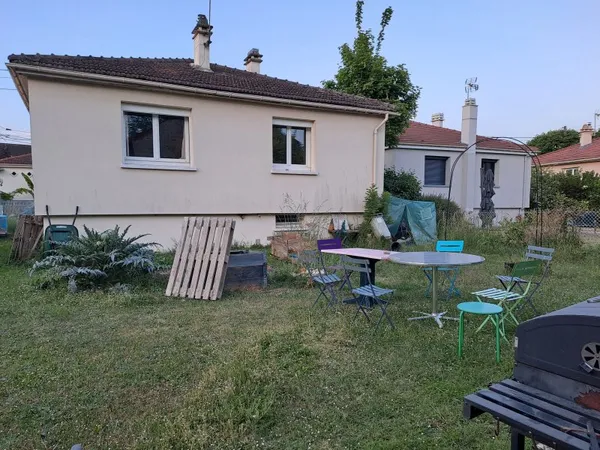 Loue chambre 15m² dans colocation 60m²