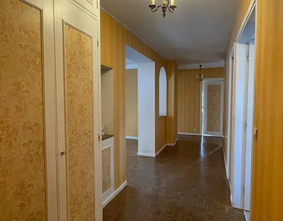Appartement 5 pièces 143 m²