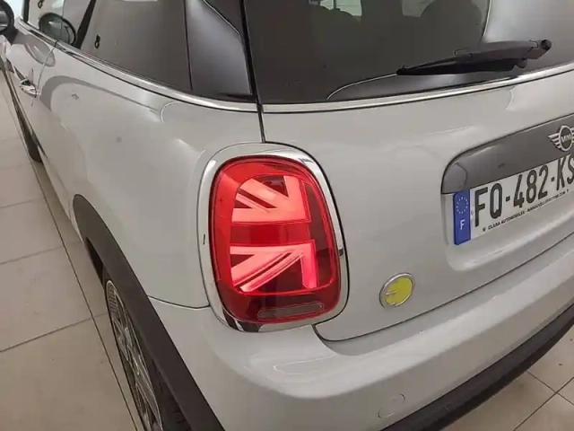 Mini Mini hatch 3 portes cooper se 184 ch — photo 61