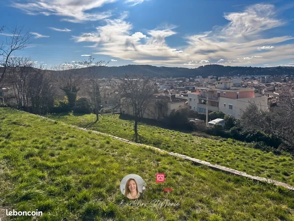 Maison 7 pièces 180 m²