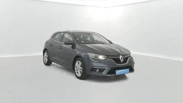 Renault Megane mégane iv berline blue dci 115 — photo 17