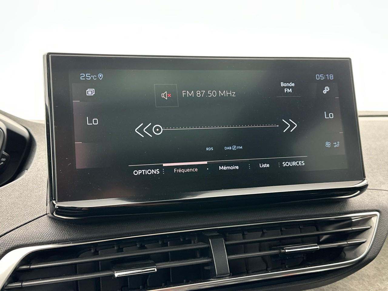 Peugeot 5008 puretech 180ch s&s eat8 gt pack — photo 22