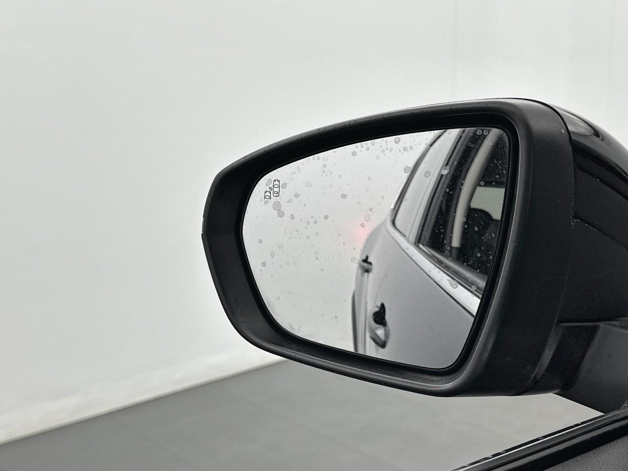 Citroën C5 Aircross hybride rechargeable 225 s&s e-eat8 c-series — photo 32
