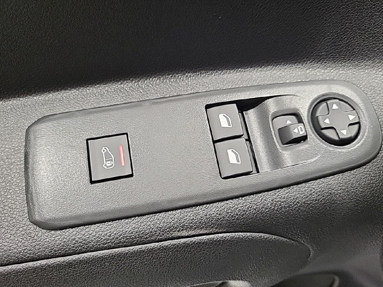 Citroën Berlingo van m diesel 100 ch manuelle — photo 23