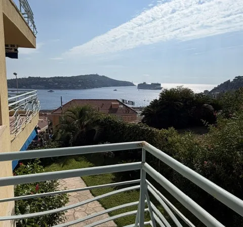 Deux pièces calme avec balcon vue mer
