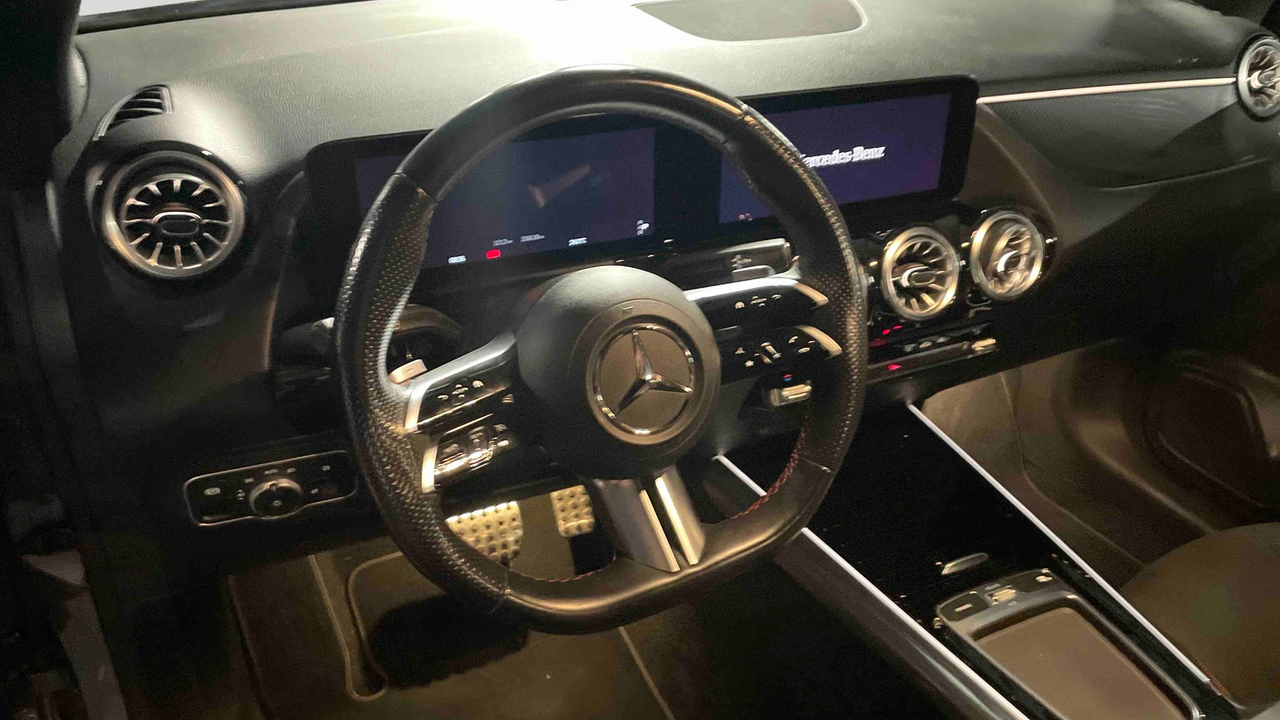 Mercedes GLA 180 d 8G-DCT — photo 10