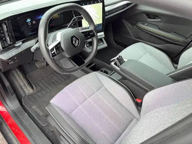 Renault Megane e-tech ev60 220 ch super charge — photo 12