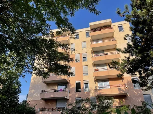 Appartement 4 pièces 84 m²