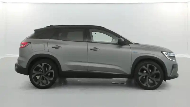 Renault Austral mild hybrid 160 auto — photo 39