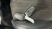 Peugeot 3008 HYBRID4 300ch GT Pack e-EAT8 — photo 16