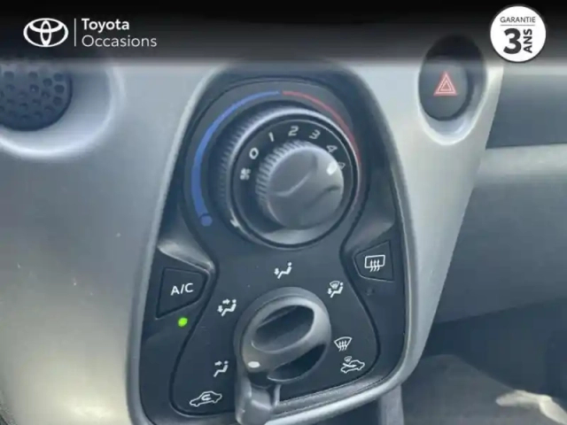 Toyota Aygo 1.0 vvt-i 72ch x-play 5p my21 — photo 12