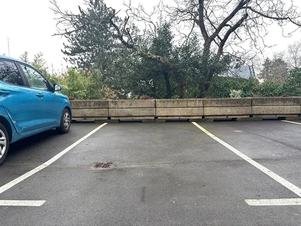 Place de parking dans une résidence sécurisée