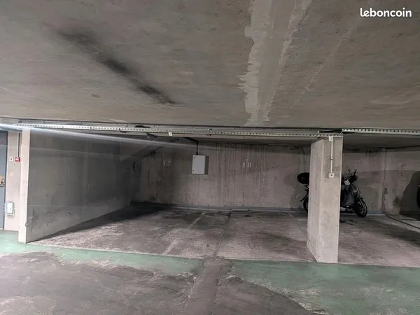 Parking souterrain sécurisé - Quartier Vaugirard - Porte de Versailles