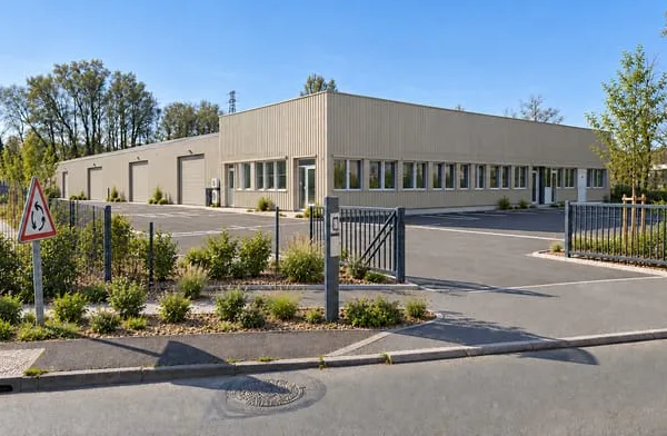 LOCAL D'ACTIVITE A VENDRE ANGERS NORD