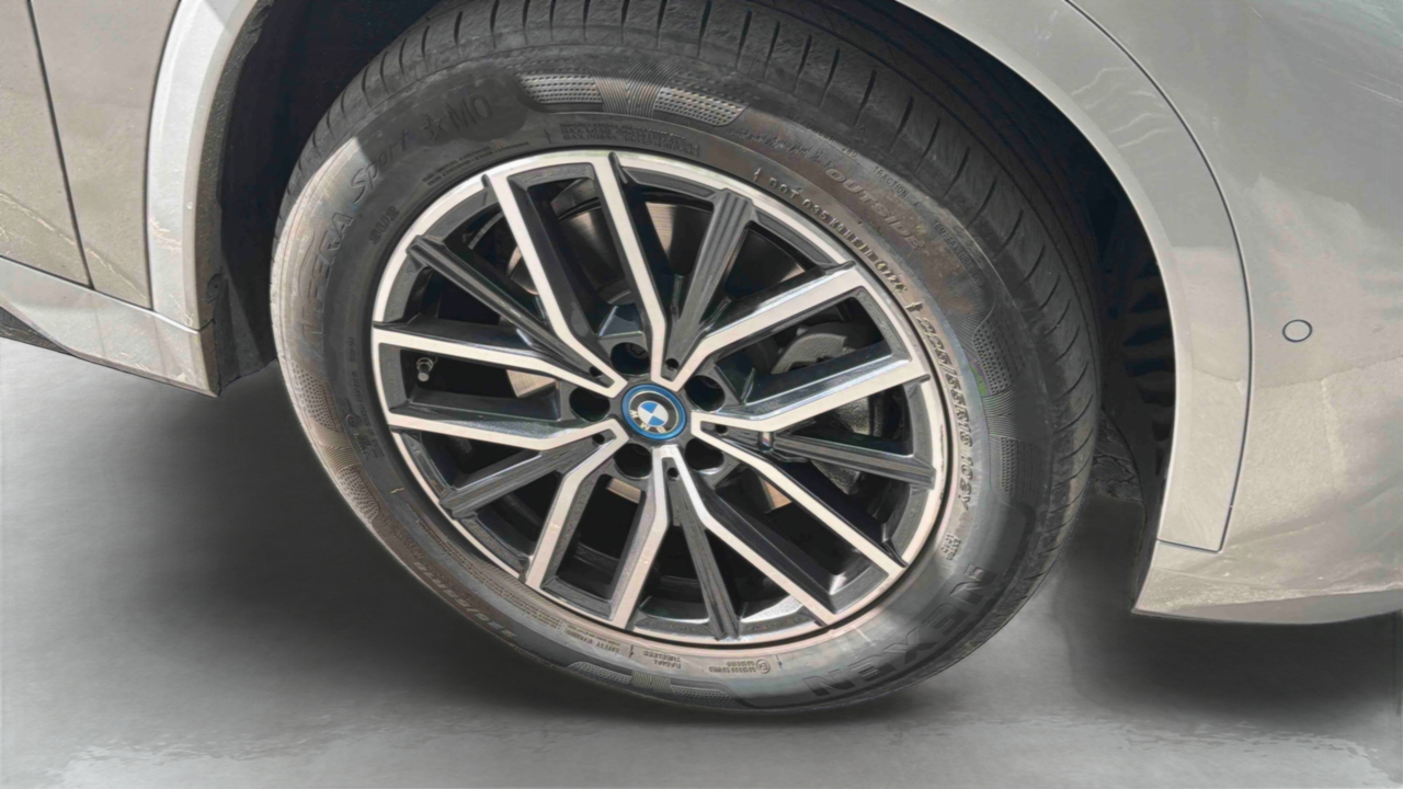 BMW X1 xDrive 25e 245ch DKG7 — photo 14