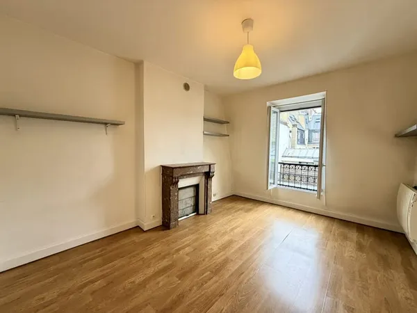Appartement 3 pièces de 50 m2 Carrez (55,77 m2 au sol) au de