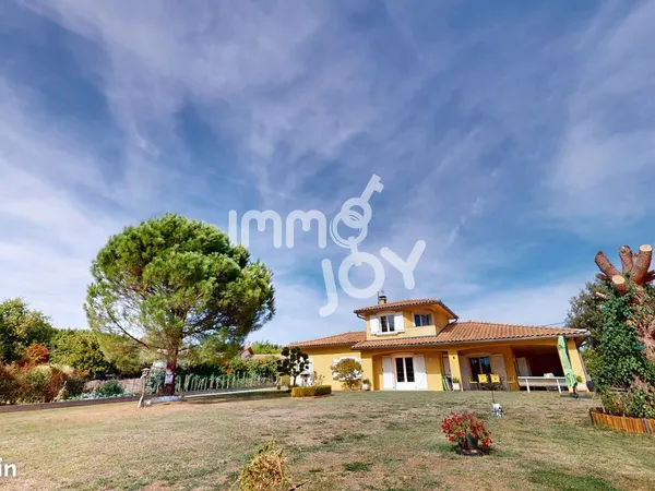 Villa 5 pièces 140 m²