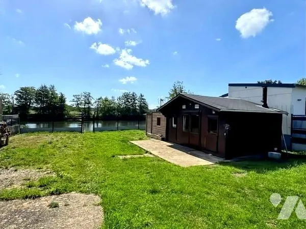 Terrain 348 m²