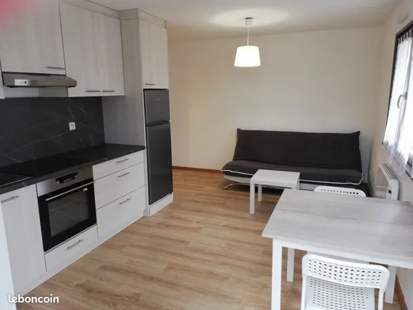 Studio meublé - 25 m2 - parking, terrasse
