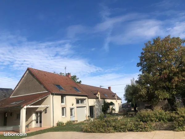 Maison de campagne Longère en BOURGES et NEVERS proche AVORD Écoles Commerces Proches