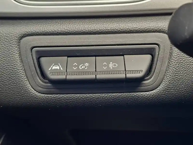 Renault Captur tce 90 — photo 35