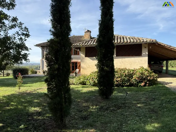 Maison 7 pièces 204 m²