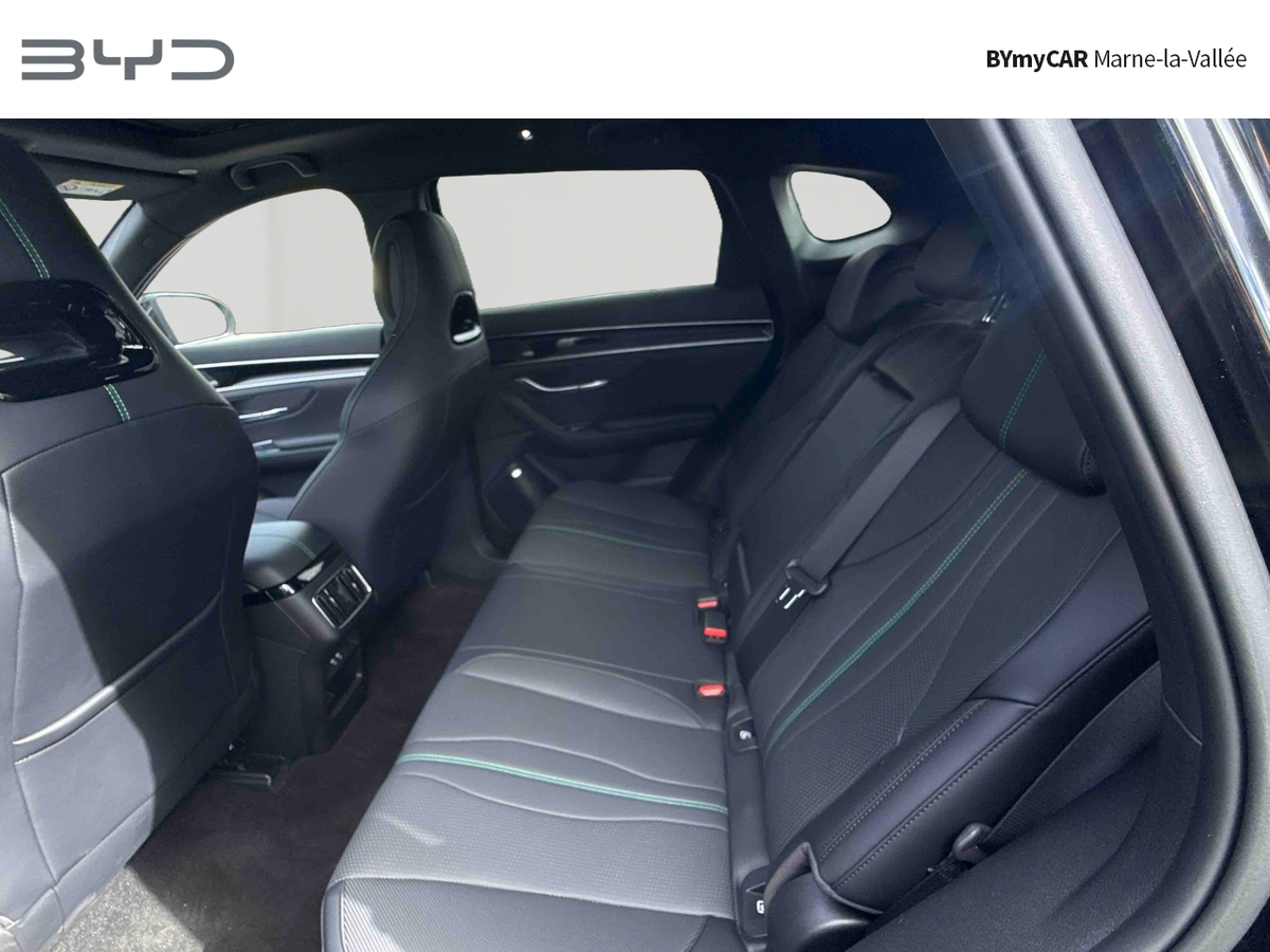 BYD Seal U 1.5l DM-i 218 ch PHEV — photo 13