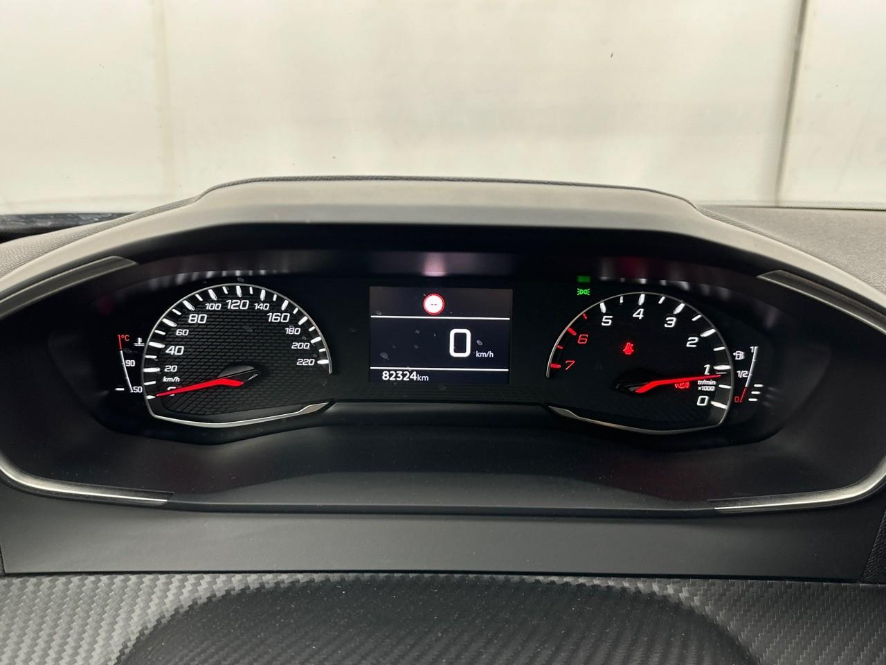 Peugeot 2008 puretech 130 s&s bvm6 style — photo 21