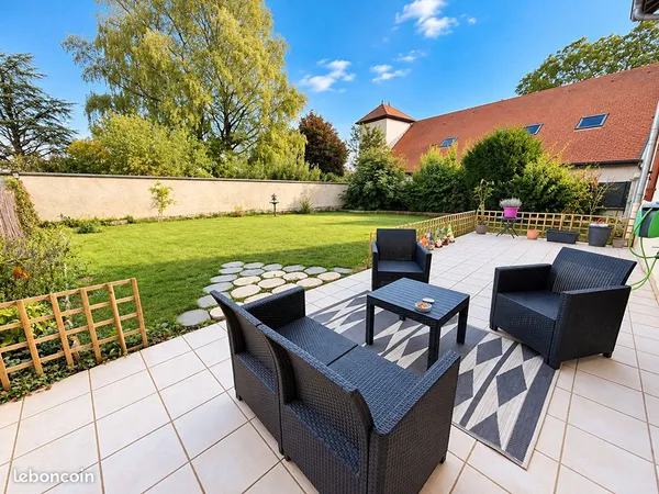 Maison 7 pièces 195 m²