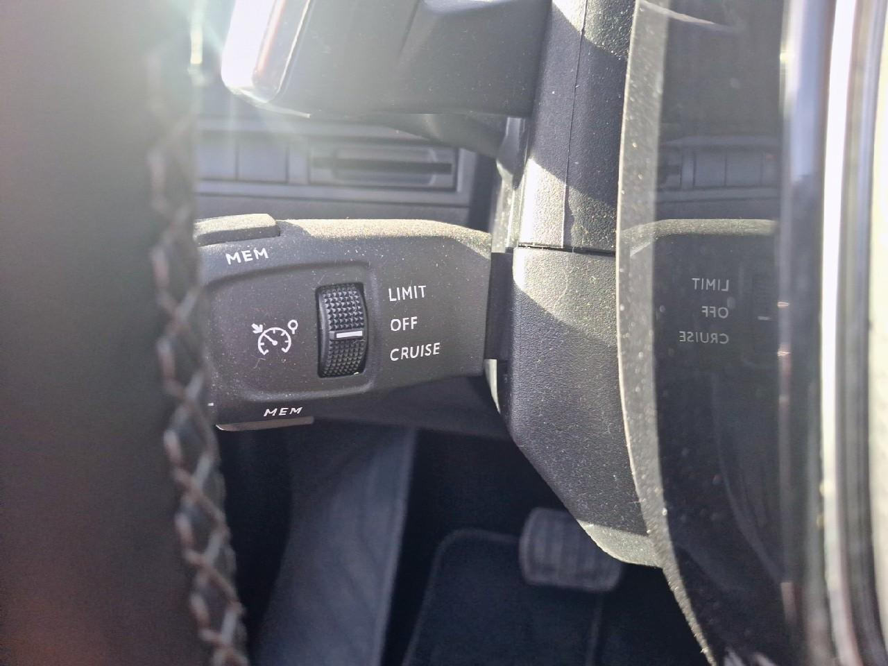 Peugeot 3008 puretech 130ch s&s eat8 allure — photo 17