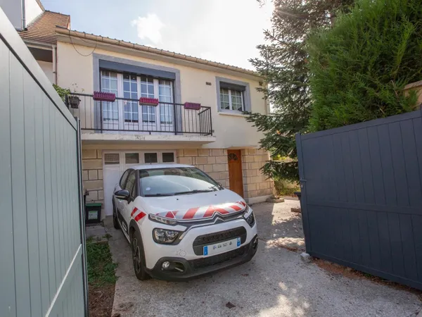 SUPERBE MAISON FAMILIALE