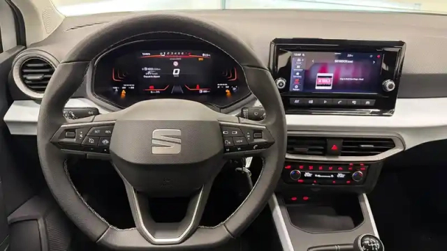Seat Arona 1.0 tsi 95 ch start/stop bvm5 — photo 8
