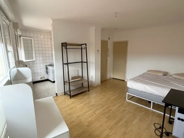 Studio 1 pièce 25 m²