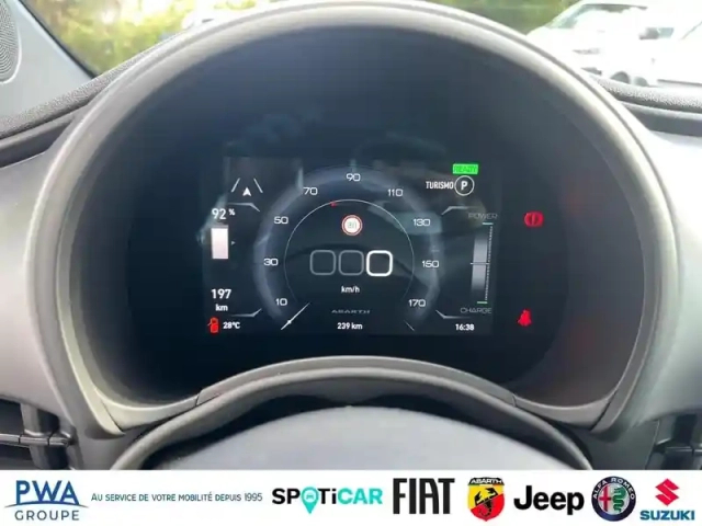 Abarth 500 e 155ch 42kwh  4cv — photo 12