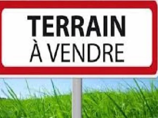 Terrain 854 m²