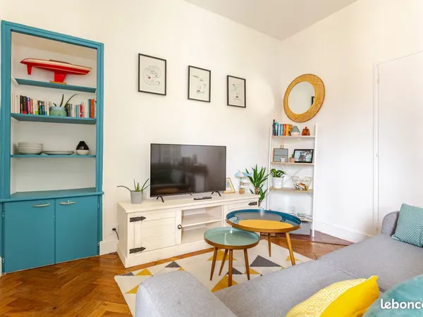 Appartement meublé chambre + bureau centre ville