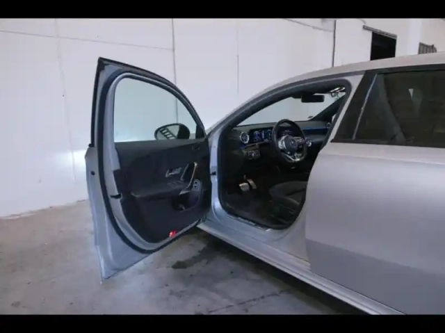 Mercedes Classe A 250 e 160+102ch amg line 8g-dct 8cv — photo 21