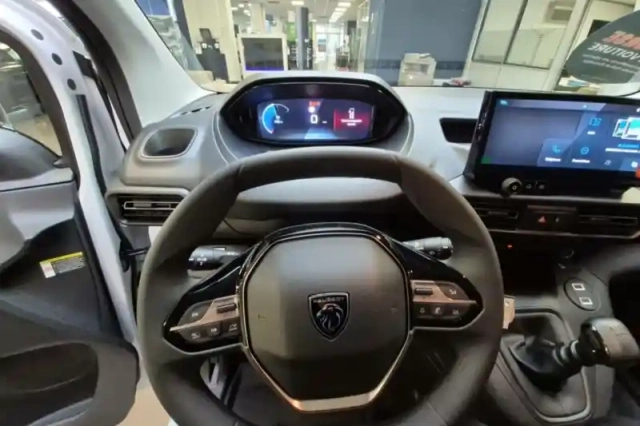 Peugeot Partner fourgon m 1000 kg bluehdi 130 s&amp;s bvm6 — photo 108