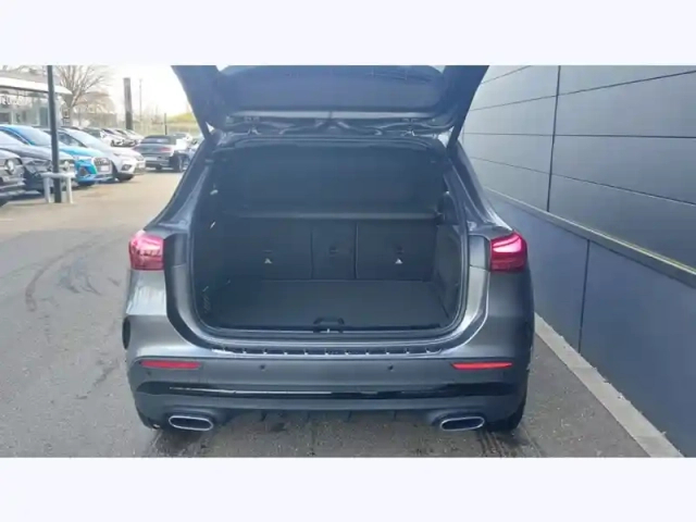 Mercedes Gla 180 d — photo 10