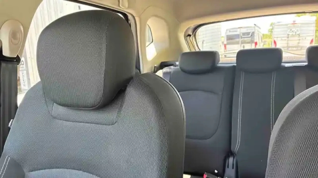 Renault Captur dci 90 energy — photo 60