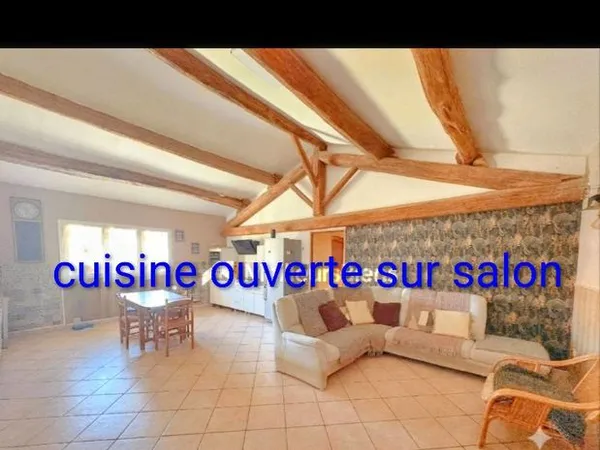 Maison de village plus garage